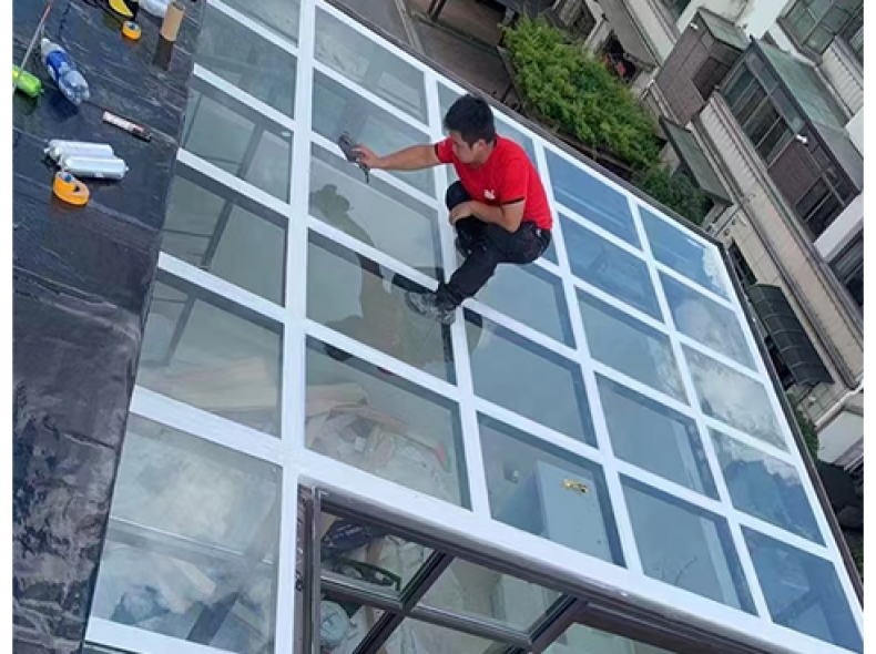 阳光房漏水维修